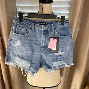 PrettyLittleThing Short, US Size 6, NWT